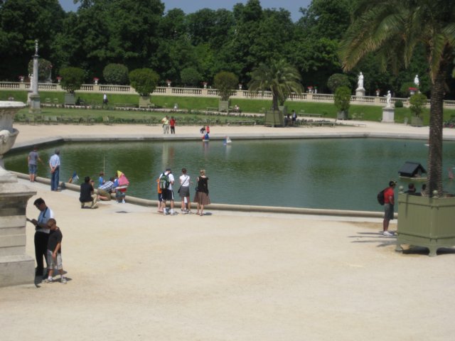 senmedmodelbdejardinduluxembourg.jpg