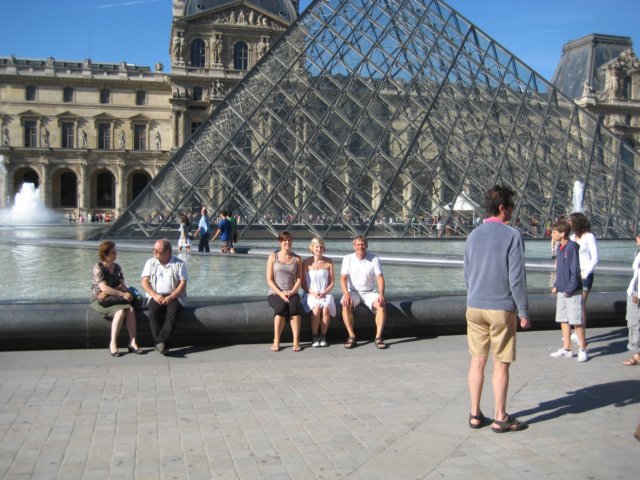 sinemajaogperppladsenlouvre.jpg