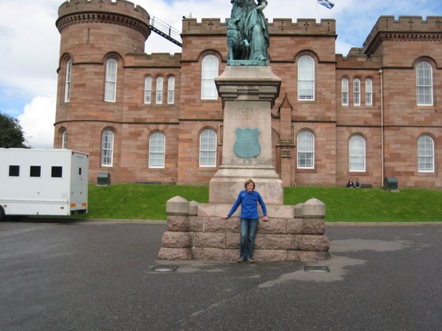 susanneforaninvernesscastle.jpg